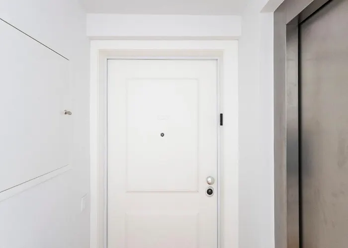 Stylish Duplex With Balcony In By Lovelystay