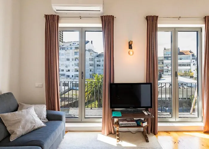 Stylish Duplex With Balcony In By Lovelystay *