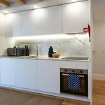 Stylish Duplex With Balcony In By Lovelystay شقة بورتو