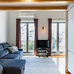 شقة Stylish Duplex With Balcony In By Lovelystay *
