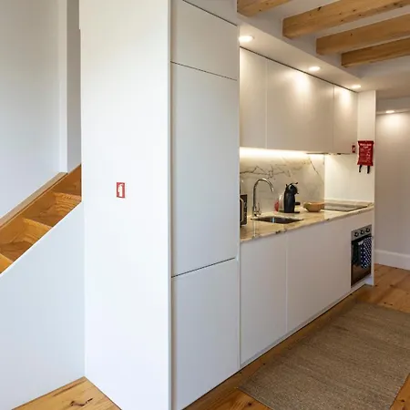Stylish Duplex With Balcony In By Lovelystay * Oporto