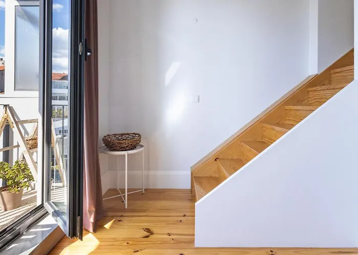 公寓 Stylish Duplex With Balcony In By Lovelystay 波尔图