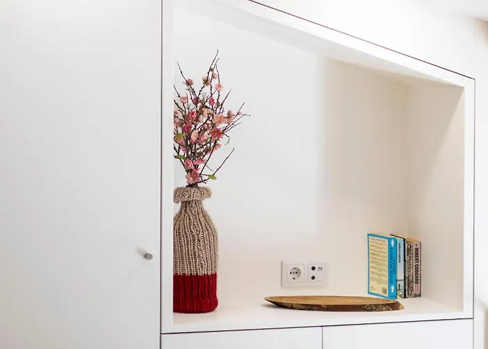 Stylish Duplex With Balcony In By Lovelystay *